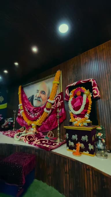 #नीमकरौरीधामइंदौर
#ram #hanuman #sitaram #ramram #neemkarolimaharajji