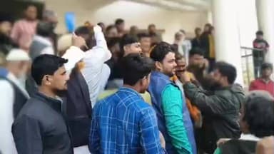 दगौरा: डगरूआ प्रखंड मुख्यालय में विधायक गुलाम सरवर का समिति सदस्यों और आम लोगों ने फूल-मालाओं के साथ स्वागत किया