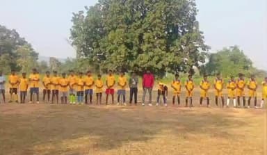 केरसई: केरसई के बासेन रेंगारटोली में गोंडवाना आदिवासी कल्याण एवं विकास मंच ने किया हॉकी टूर्नामेंट का आयोजन