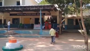 చొప్పదండి: దేశవ్యాప్తంగా నిర్వహించిన నవోదయ ప్రవేశ పరీక్ష చొప్పదండిలో నిర్వహించగా 495 మంది విద్యార్థులకు గాను పరీక్షకు 291 మంది హజరు