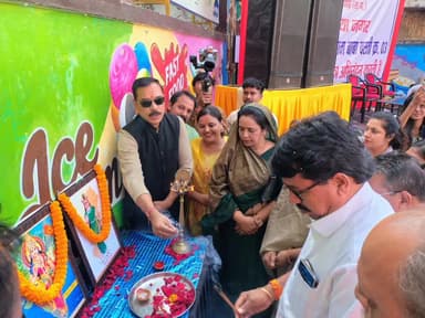 खरसिया: RSS शताब्दी वर्ष हिन्दू सम्मेलन में उमड़ा जनसैलाब, खरसिया में विधायक महेश साहू की गरिमामयी सहभागिता छाई