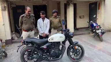 अरेराज: संग्रामपुर पुलिस ने देसी शराब के साथ एक बाइक सवार तस्कर को किया गिरफ्तार