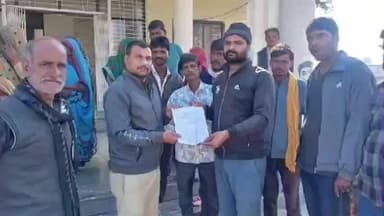 शाहगढ़: विद्युत समस्या को लेकर ग्राम बरायठा के लोगों ने सौंपा ज्ञापन