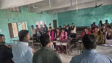 चितरपुर: चितरपुर कॉलेज में छात्रवृत्ति भुगतान को लेकर शिक्षा के लिए भिक्षा आंदोलन की तैयारी तेज