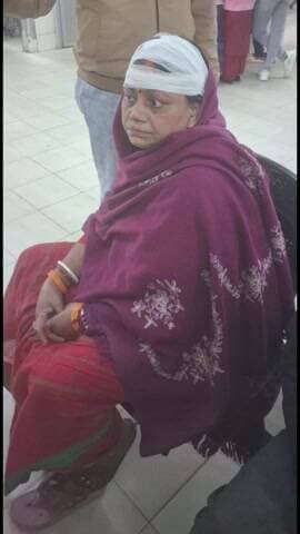 कटकमसांडी: चारदीवारी में घुसने से रोकने पर ज़मीन माफियाओं का हमला, 3 महिलाएं घायल, एक गंभीर