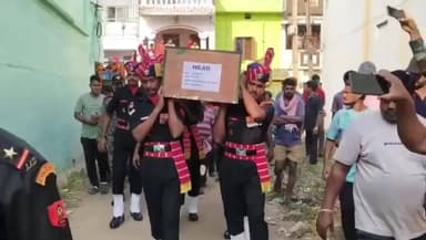 ଗୋପାଳପୁର: ପୁରୁଣା ବକ୍ସିପଲ୍ଲୀ ଗ୍ରାମରେ ଆଜି ଆର୍ମି ଯବାନ ଵି.ଶ୍ୟାମ ସୁନ୍ଦରଙ୍କ ରାଷ୍ଟ୍ରୀୟ ମର୍ଯ୍ୟାଦାରେ ଶେଷକୃତ ସମ୍ପନ୍ନ