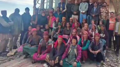 छतरी: मंडी जिला की सराज घाटी के ग्राम केंद्र बगड़ाथाच में भाजपा के मोर्चों की संयुक्त बैठक संपन्न, संगठन सशक्तिकरण पर हुआ मंथन