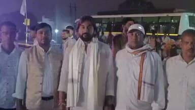 अभनपुर: शनिवार को अभनपुर में सतनामी समाज की भव्य शोभा यात्रा निकली, विधायक, जिला पंचायत सदस्य समेत जनप्रतिनिधि हुए शामिल