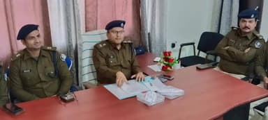 बिरौल: बिरौल में बैंक ग्राहकों से लूट का खुलासा: कटिहार के कोढ़ा गैंग का हाथ, ₹1 लाख 49 हजार बरामद