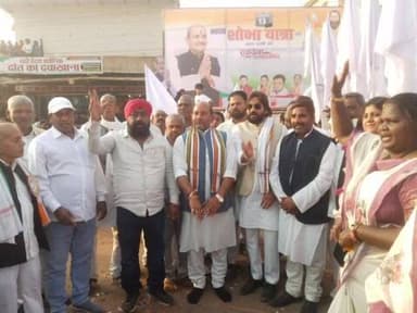 अभनपुर: अभनपुर में सतनामी समाज की भव्य शोभायात्रा का स्वागत बस स्टैंड में पीसीसी सचिव के नेतृत्व में कांग्रेसियों ने किया