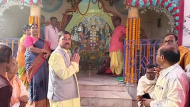 কেতুগ্রাম ১: নবান্ন উৎসব উপলক্ষ্যে স্বেচ্ছায় রক্তদান শিবিরের আয়োজন করা হল কেতুগ্রামের বেড়ুগ্রামে, উপস্থিত ছিলেন বিধায়ক