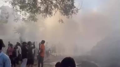 ઠાસરા: રસુલપુરમાં ઘાસના પૂળામાં અચાનક આગ લાગતા અફરાતફરી મચી.