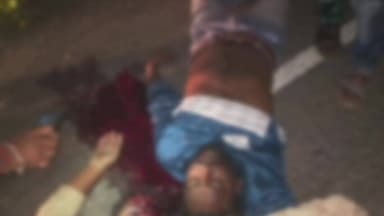 వర్ధన్నపేట: వర్ధన్నపేట నియోజకవర్గానికి చెందిన ఇద్దరు ఓటు వేసేందుకు స్వగ్రామం కు వస్తూ రోడ్డు ప్రమాదంలో మృతి