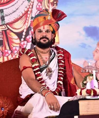 बसना: दिव्य शिव महापुराण कथा का भव्य समापन, पं. युवराज ने कहा- शिव साधना से मिलता है शांति व सद्मार्ग