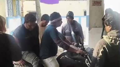 হরিহরপাড়া: রমনা গ্রামে বাইকের ধাক্কায় আহত গ্রাম পঞ্চায়েত মেম্বার সহ আরো এক বাইক আরোহী