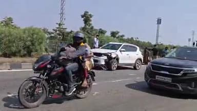 చౌటుప్పల్: చౌటుప్పల్ పోలీస్ స్టేషన్ పరిధిలో రోడ్డు ప్రమాదం