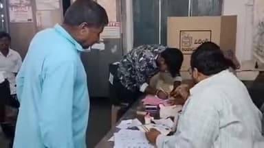 నిడమానూరు: నిడమానూరు మండలంలో 64.97% పోలింగ్ నమోదు