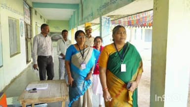 సంగెం: గ్రామ పంచాయతీ ఎన్నికల కౌంటింగ్ ప్రక్రియను పరిశీలించారు ఎన్నికల పరిశీలకులు మొత్తం జిల్లాలో 88.11% నమోదు