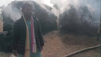 ବଲାଙ୍ଗୀର: ଅସୁର ଡୁଙ୍ଗୁରି ଗ୍ରମରେ ଥିବା ଧାନକଟା ଖରି ଲାଗିଲା ନିଆଁ ଘଟଣା ସ୍ଥଳ ରୁ ପ୍ରତିକ୍ରିୟା ରଖିଲେ ଆପ ନେତା ଆଶିଷ ପାଣ୍ଡେ