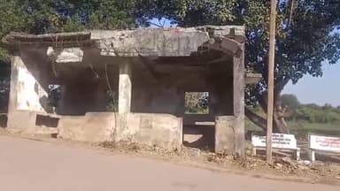 હાંસોટ: હાંસોટના કઠોદરા ગામે ભૂંડે 3 વર્ષીય બાળકી પર કર્યો હુમલો, પ્રતિકાર કરતા માતા-પિતાને પણ ગંભીર ઇજા પહોંચી