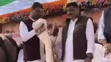 मनीगाछी: मनिगाछी में NDA कार्यकर्ता सम्मान समारोह, संजय झा बोले- नीतीश कुमार के काम ऐतिहासिक, महिलाओं को बनाया आत्मनिर्भर