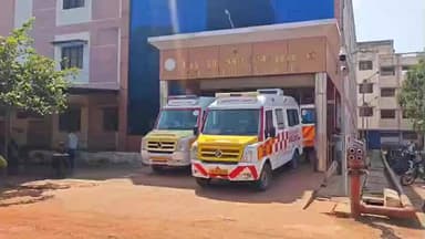 சிவகங்கை: ஒரு வயது குழந்தையுடன் வந்த பெண் சிவகங்கை அரசு மருத்துவமனையில் 12 மணி நேர பரபரப்பு”