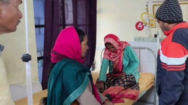 लोहाघाट: लोहाघाट के ठांटा गांव में गुलदार ने महिला पर किया हमला, महिला घायल