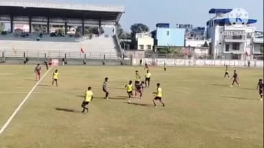 কালনা ১: অনূর্ধ্ব ১৮ ফুটবল খেলায় কালনা অঘোরনাথ পার্ক স্টেডিয়ামে ৩–০ গোলে SKM স্পোর্টস ফাউন্ডেশনকে হারাল মোহনবাগান