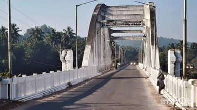 ತೀರ್ಥಹಳ್ಳಿ: ತೀರ್ಥಹಳ್ಳಿಯ ತುಂಗಾ ಸೇತುವೆ ಮೇಲ್ಭಾಗ ವಾಹನ ಸಂಚಾರ ನಿಷೇಧ