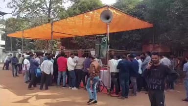 ବରଗଡ: ଉପଜିଲ୍ଲାପାଳଙ୍କ କାର୍ଯ୍ୟାଳୟ ପରିସରରେ ବିଶ୍ଵ ପ୍ରସିଦ୍ଧ ଧନୁଯାତ୍ରା ପାଇଁ ଅନୁଷ୍ଠିତ ହେଲା ଟେଣ୍ଡର ପ୍ରକ୍ରିୟା