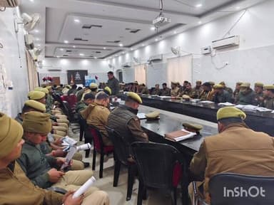 हरदोई: सड़क दुर्घटनाओं पर नियंत्रण के लिए रणनीति पर रिजर्व पुलिस लाइन में हुई गोष्ठी