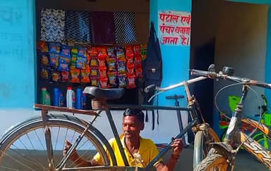 ग्राम देवरी ठे के दशरथ के लिए दिव्यांगता नहीं है बाधा, मोटराइज्ड ट्रायसिकल से मिली आत्मनिर्भरता