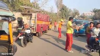 ଡାବୁଗାଁ: ପେଟ୍ରାଲ ପମ୍ପ ନିକଟରେ ପାଲ ଗଦାରେ ଲାଗିଲା ନିଆଁ, ନିଆକୁ ଆୟତ କଲେ ଅଗ୍ନିଶମ ବିଭାଗ