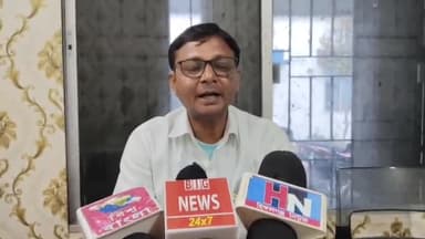 হিঙ্গলগঞ্জ: কাটাখালি ও বরুনহাটে আই এস এফ এর পতাকা টানানো প্রসঙ্গে হিঙ্গলগঞ্জ থেকে প্রতিক্রিয়া দিলেন তৃণমূল নেতা সুরজিৎ বর্মন