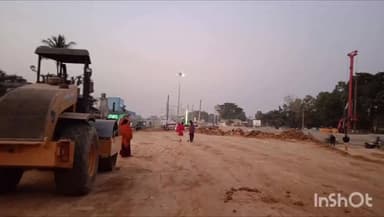 হিলি: দীর্ঘ প্রতীক্ষার পর দ্রুত গতিতে এগোচ্ছে বালুরঘাট-হিলি রেললাইনের কাজ; শুরু হয়েছে মাটি ফেলার কাজ