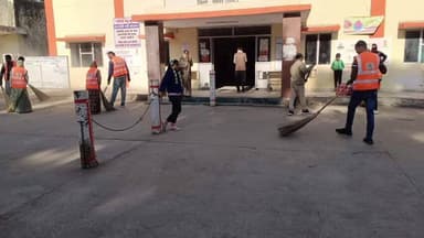 टाटगढ़: स्वच्छता अभियान के तहत सिटी सिनेमा से अमृतकौर चिकित्सालय तक विशेष सफाई, क्षेत्र में स्वच्छता व्यवस्था में सुधार