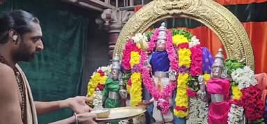 திருத்தணி: முருகன் கோவில் திருப்படி திருவிழாவிற்கு பக்தர்களுக்கு
இறை அருட்செல்வி தியா பாடல்கள் மூலம் அழைப்பு விடுத்தார்,