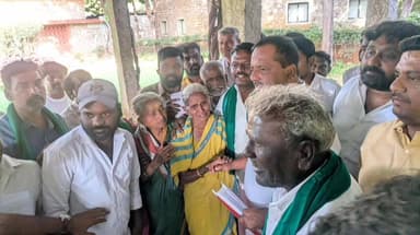 ಸಂಡೂರು: ಕುಡತಿನಿ ಭೂ ಸಂತ್ರಸ್ಥ ರೈತರಿಂದ ವಿಧಾನಸಭೆ ಅಧ್ಯಕ್ಷ ಯು.ಟಿ.ಖಾದರ್ಗೆ ಮನವಿ ಪತ್ರ ಸಲ್ಲಿಕೆ