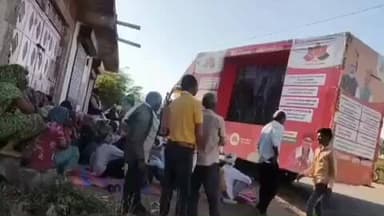 झौथरी: सरकार की दो साल की योजनाओं और उपलब्धियों को बताने के लिए जागरूकता रथ रविवार को बेड़ा, सुराता, डोल कुंजेला में