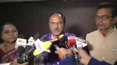 ସୋନପୁର: ସର୍କିଟ ହାଉସ ଠାରେ ବିଜେପି ର ସାମ୍ବାଦିକ ସମ୍ବିଳନୀ ସୂଚନା ଦେଲେ
ଜିଲ୍ଲା ପ୍ରଭାରୀ ସୁରେଶ୍ୱର ଶତପଥି