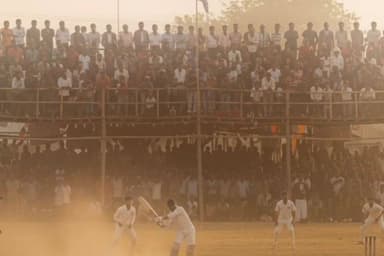 खरसिया: दर्रामुड़ा में MLA कप 2025 की धमाकेदार शुरुआत, मैदान में उतरे सैकड़ों खिलाड़ी