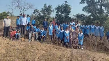 गढ़ाकोटा: शासकीय एकीकृत माध्यमिक शाला रमना के छात्र-छात्राओं को पाकल धाम एवं पटनेश्वर धाम का शैक्षणिक भ्रमण कराया गया