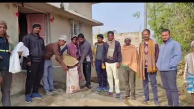 बगोदर: बगोदर में 16 जनवरी को महेंद्र सिंह के शहादत दिवस की तैयारी को लेकर कई गांवों में हुई बैठक