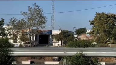 शिवपुरी: आयशर ट्रक की टक्कर से ट्रैक्टर चालक घायल, सुरवाया थाने में मामला दर्ज