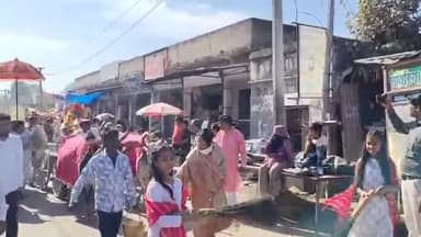 भूपालसागर: भूपालसागर भक्तिरस में डूबा, श्री करेड़ा पार्श्वनाथ जन्मकल्याणक पर रथयात्रा में उमड़ा आस्था का सैलाब