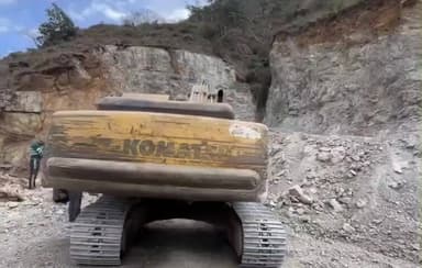 ननखड़ी: चाबा–मूंगना मार्ग ब्लास्टिंग के कारण पूरी तरह अवरुद्ध, सड़क सतलुज में समाई