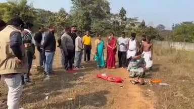 बंदगांव: भरनिया पंचायत के टोकलो में विधायक द्वारा चेक डैम निर्माण के लिए शिलान्यास किया गया