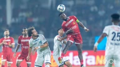 കോഴിക്കോട്: കേരള സൂപ്പർ ലീഗ് ഫുട്ബോളിൽ കാലിക്കറ്റിനെ വീഴ്ത്തി കണ്ണൂർ വാരിയേഴ്സ് ഫൈനലിൽ