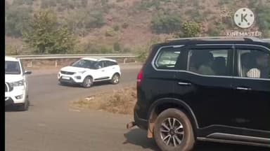 खनियाधाना: पिछोर खनियाधाना विधायक प्रीतम सिंह लोधी ने चार धाम यात्रा के लिए निशुल्क बसों को हरी झंडी दिखाई