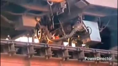 बारसोई: RPF सब इंस्पेक्टर ने जान जोखिम में डालकर यात्रियों को बचाया, पुल पर पहुँचकर ट्रेन ठीक की